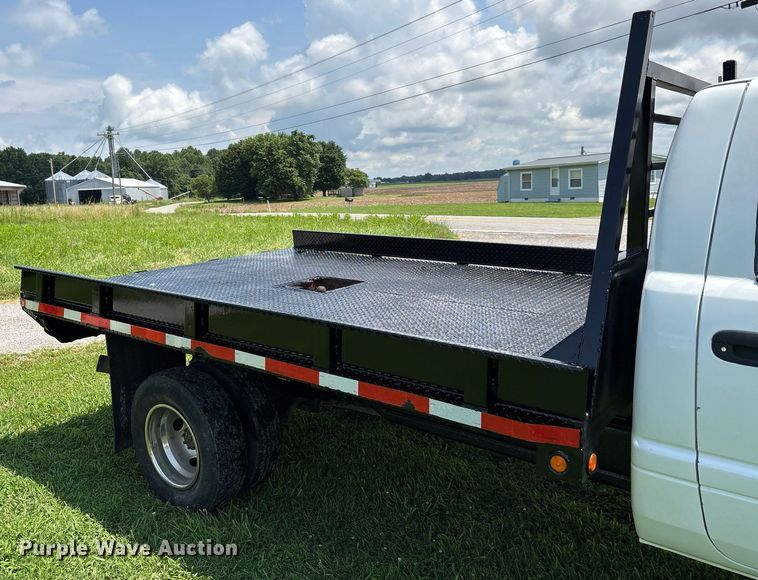 image for item DW7121 1995 Dodge Ram 3500 flatbed pickup truck