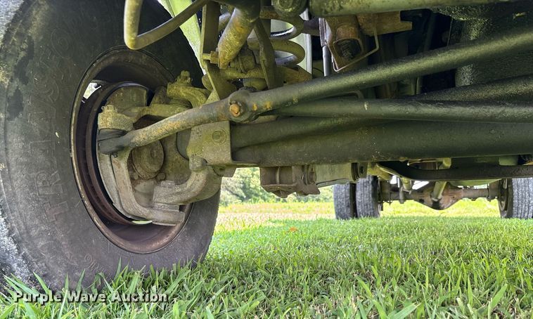 image for item DW7121 1995 Dodge Ram 3500 flatbed pickup truck