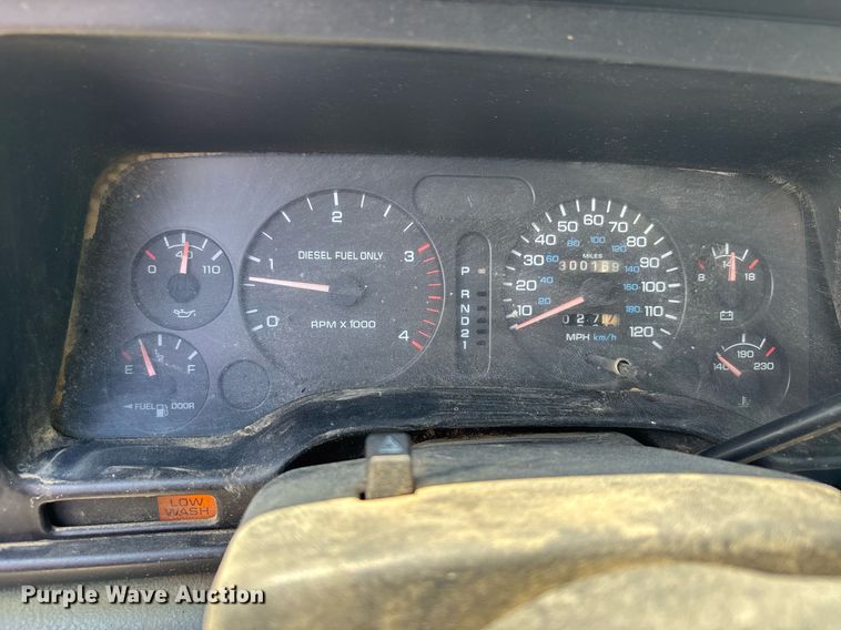 image for item DW7121 1995 Dodge Ram 3500 flatbed pickup truck