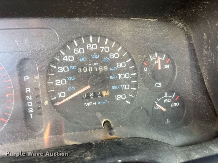 image for item DW7121 1995 Dodge Ram 3500 flatbed pickup truck