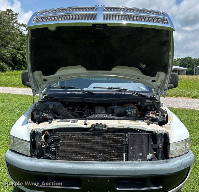 image for item DW7121 1995 Dodge Ram 3500 flatbed pickup truck