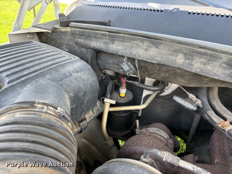 image for item DW7121 1995 Dodge Ram 3500 flatbed pickup truck