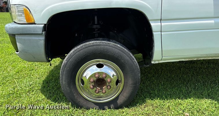 image for item DW7121 1995 Dodge Ram 3500 flatbed pickup truck