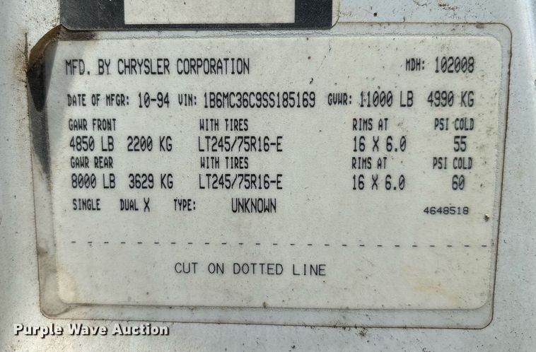 image for item DW7121 1995 Dodge Ram 3500 flatbed pickup truck