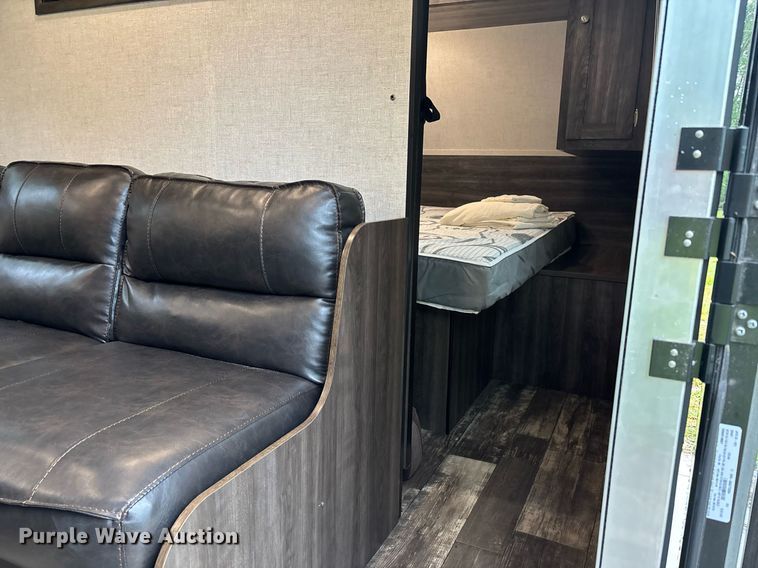 image for item DW7123 2020 Starcraft Autumn Ridge camper