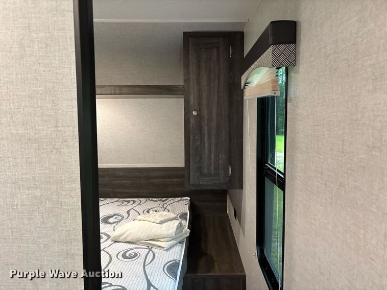 image for item DW7123 2020 Starcraft Autumn Ridge camper