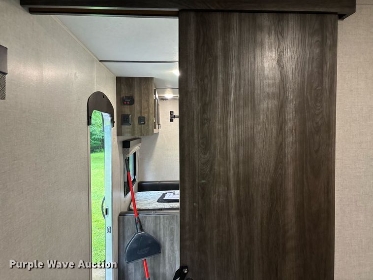 image for item DW7123 2020 Starcraft Autumn Ridge camper