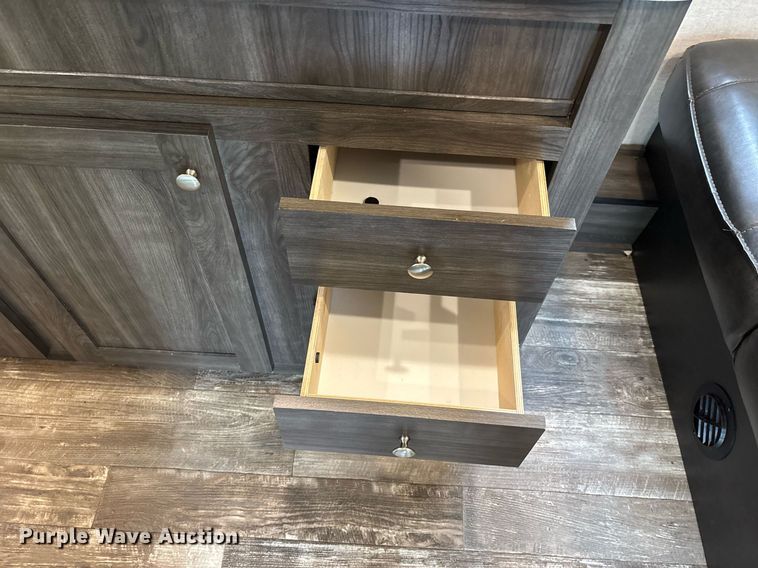 image for item DW7123 2020 Starcraft Autumn Ridge camper