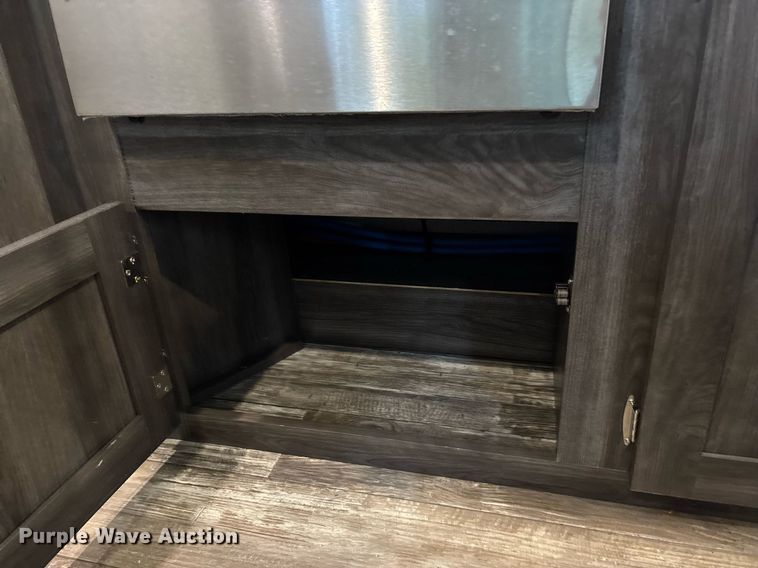 image for item DW7123 2020 Starcraft Autumn Ridge camper