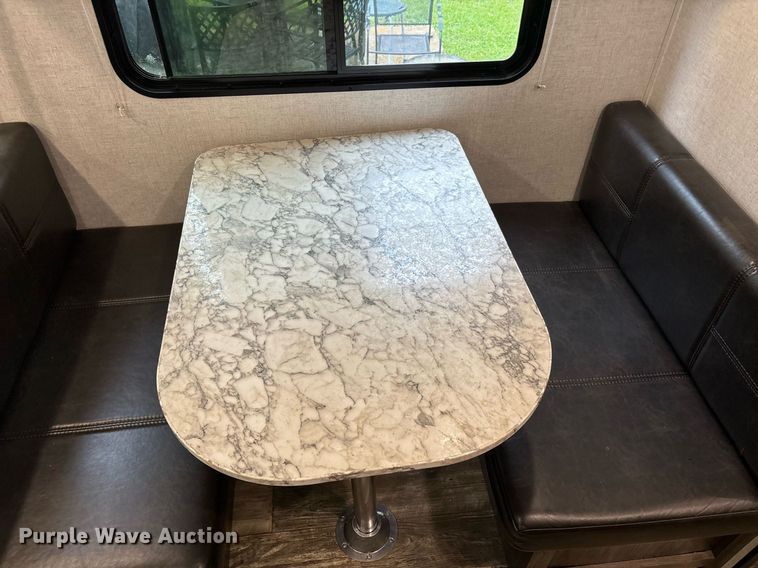 image for item DW7123 2020 Starcraft Autumn Ridge camper