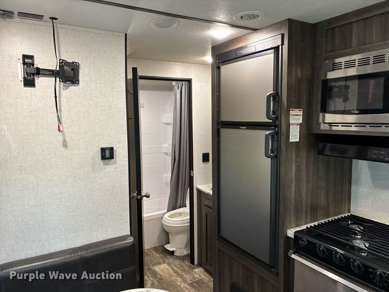 image for item DW7123 2020 Starcraft Autumn Ridge camper