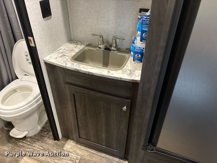 image for item DW7123 2020 Starcraft Autumn Ridge camper