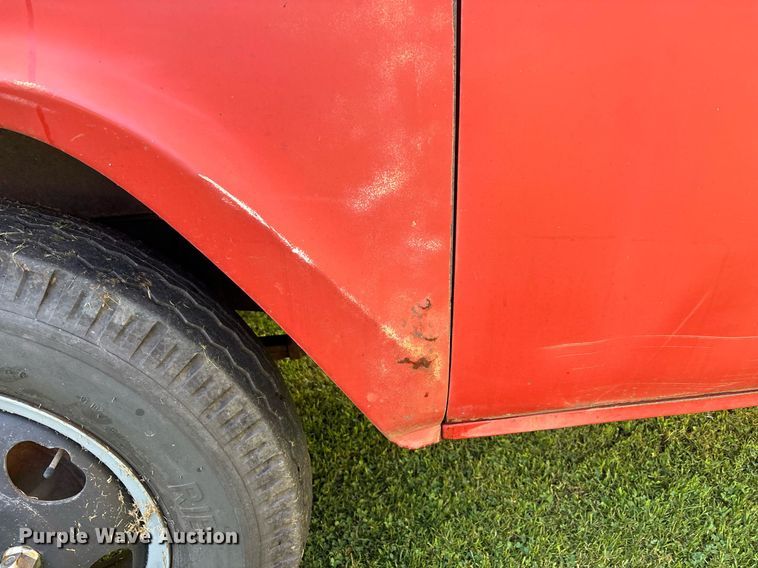 image for item DW7124 1959 Ford F600 Custom Cab grain truck