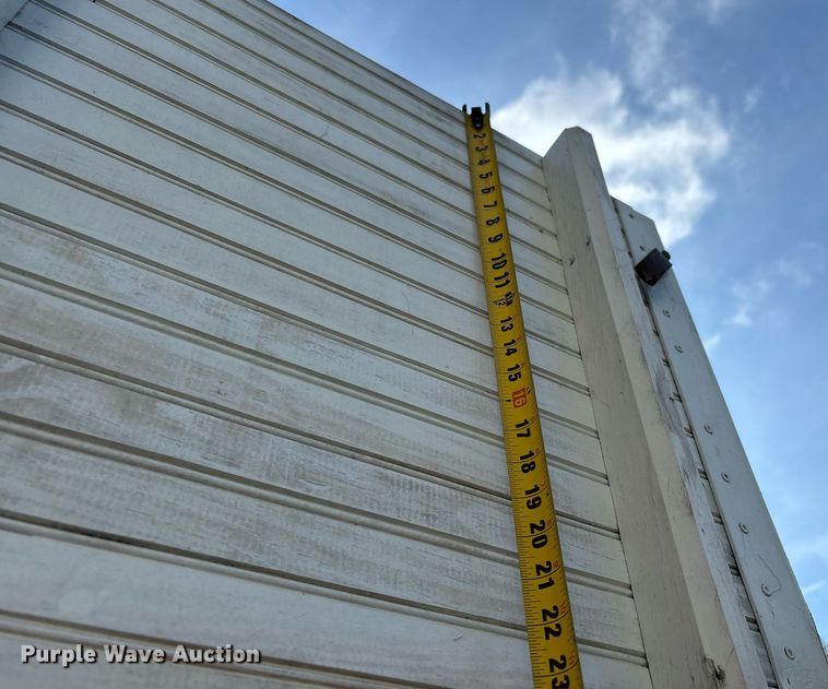 image for item DW7124 1959 Ford F600 Custom Cab grain truck