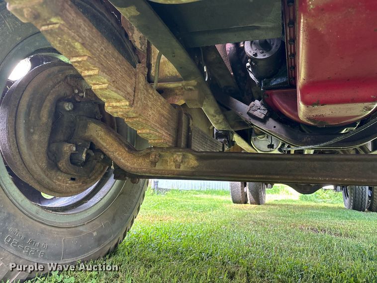 image for item DW7124 1959 Ford F600 Custom Cab grain truck