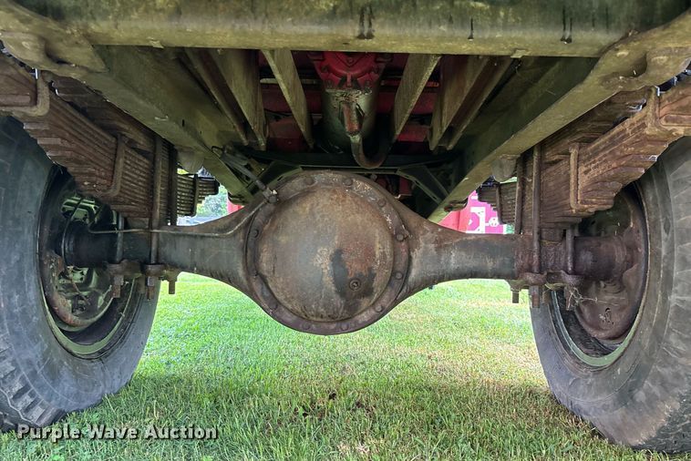 image for item DW7124 1959 Ford F600 Custom Cab grain truck