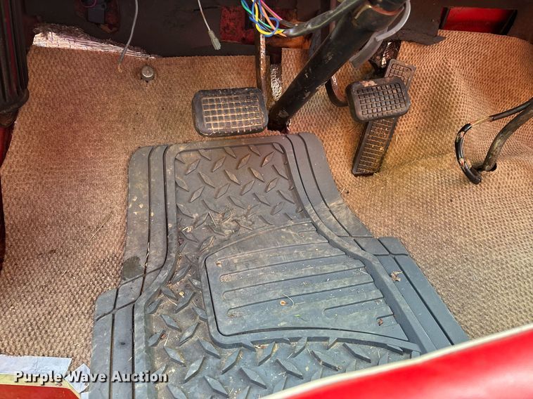 image for item DW7124 1959 Ford F600 Custom Cab grain truck