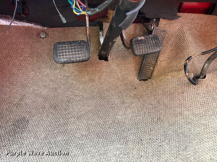 image for item DW7124 1959 Ford F600 Custom Cab grain truck