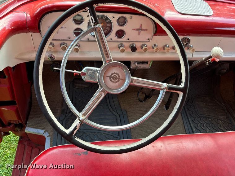 image for item DW7124 1959 Ford F600 Custom Cab grain truck