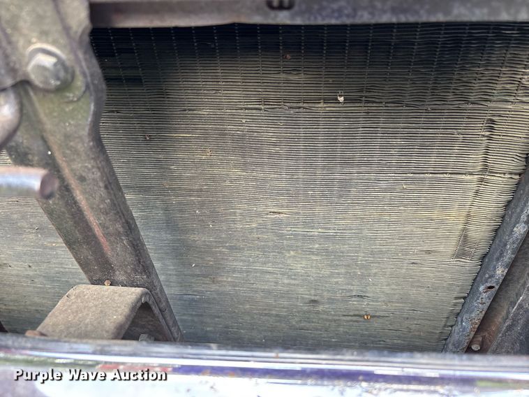 image for item DW7124 1959 Ford F600 Custom Cab grain truck