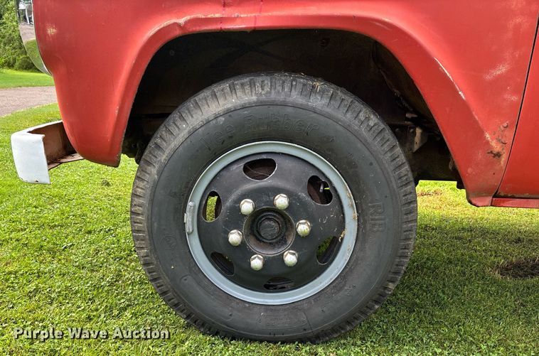 image for item DW7124 1959 Ford F600 Custom Cab grain truck