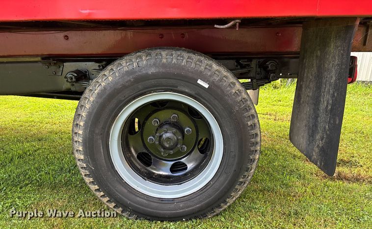 image for item DW7124 1959 Ford F600 Custom Cab grain truck