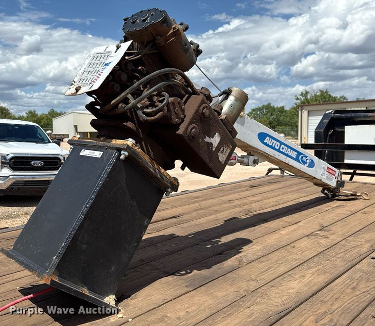 image for item DX5593 Auto Crane 3203 crane