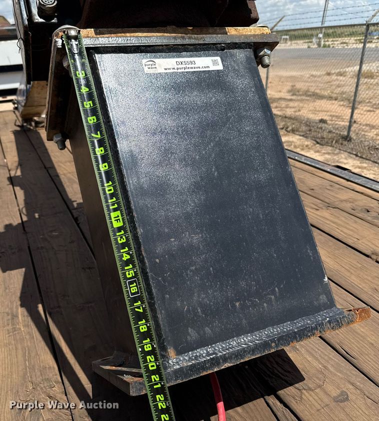 image for item DX5593 Auto Crane 3203 crane