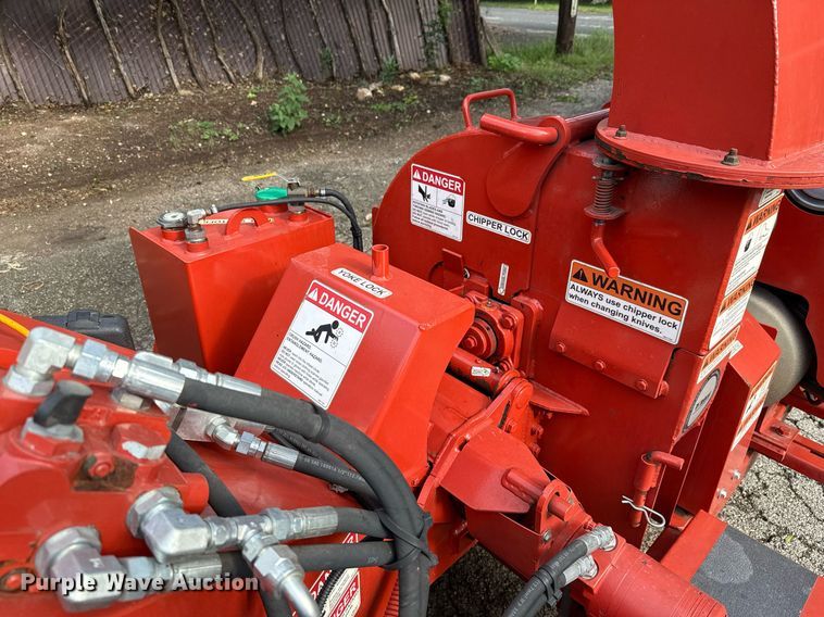 image for item DX5608 Morbark Beever M8D wood chipper