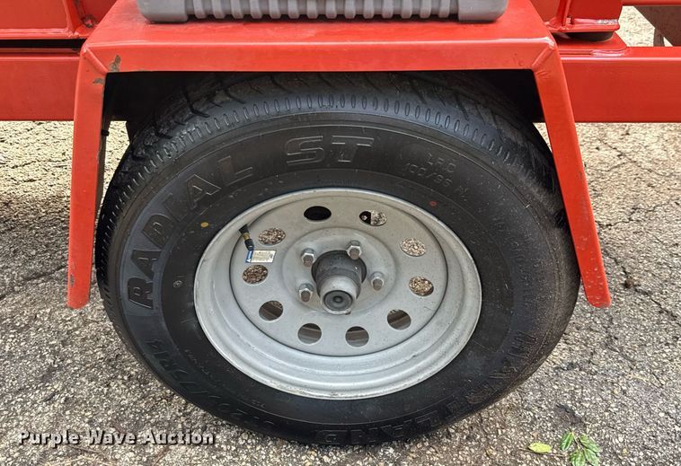 image for item DX5608 Morbark Beever M8D wood chipper