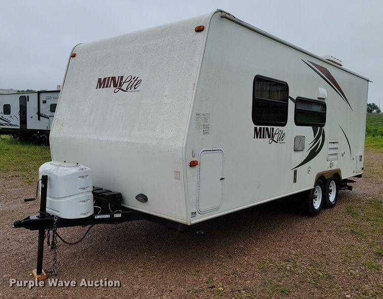 image for item DX7100 2011 Forest River Rockwood Mini Lite camper