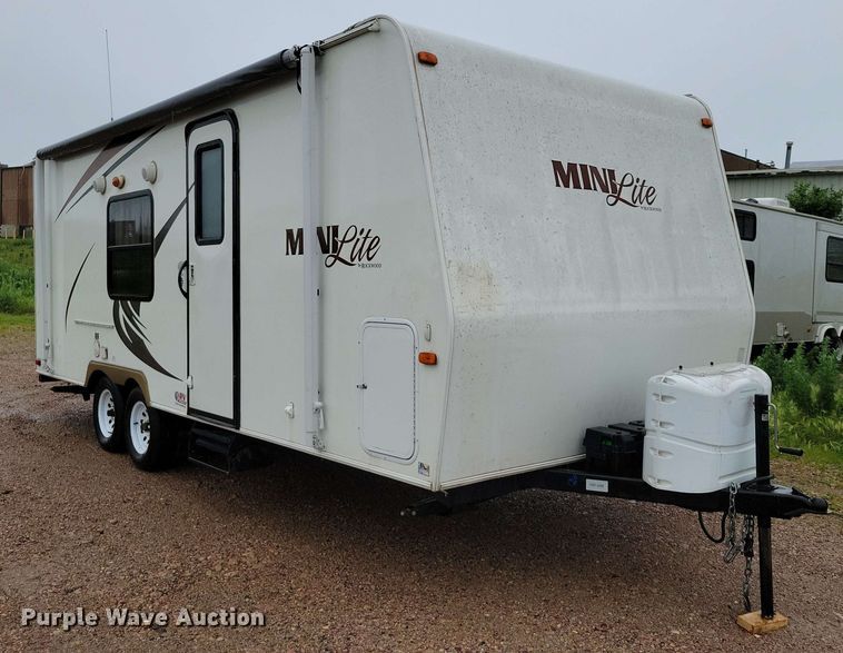 image for item DX7100 2011 Forest River Rockwood Mini Lite camper