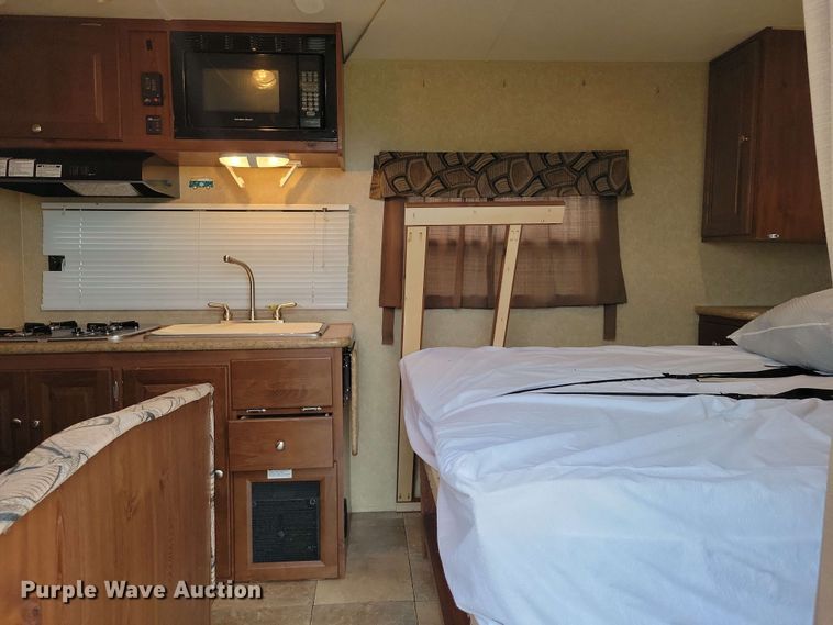 image for item DX7100 2011 Forest River Rockwood Mini Lite camper