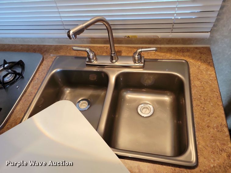 image for item DX7100 2011 Forest River Rockwood Mini Lite camper