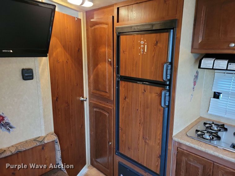 image for item DX7100 2011 Forest River Rockwood Mini Lite camper