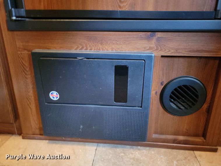 image for item DX7100 2011 Forest River Rockwood Mini Lite camper