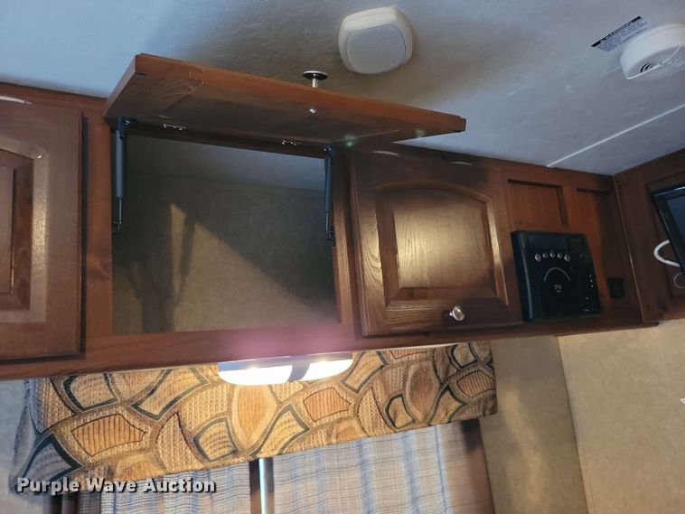 image for item DX7100 2011 Forest River Rockwood Mini Lite camper