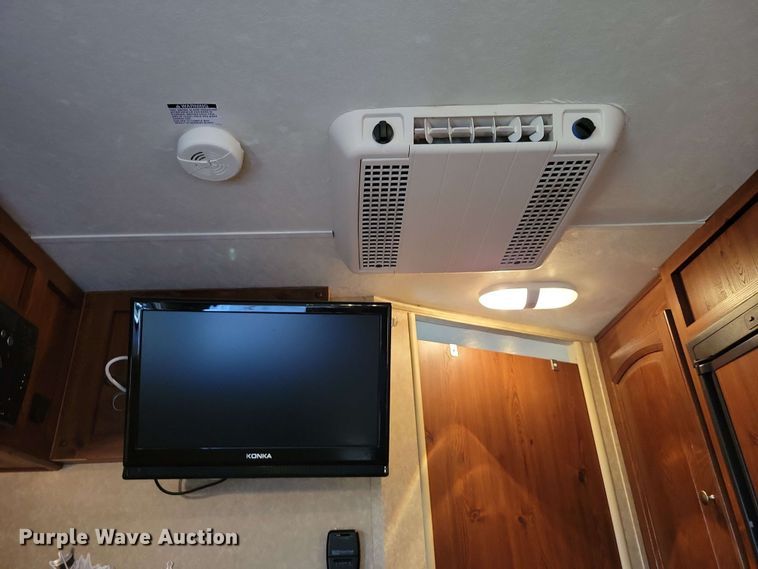 image for item DX7100 2011 Forest River Rockwood Mini Lite camper