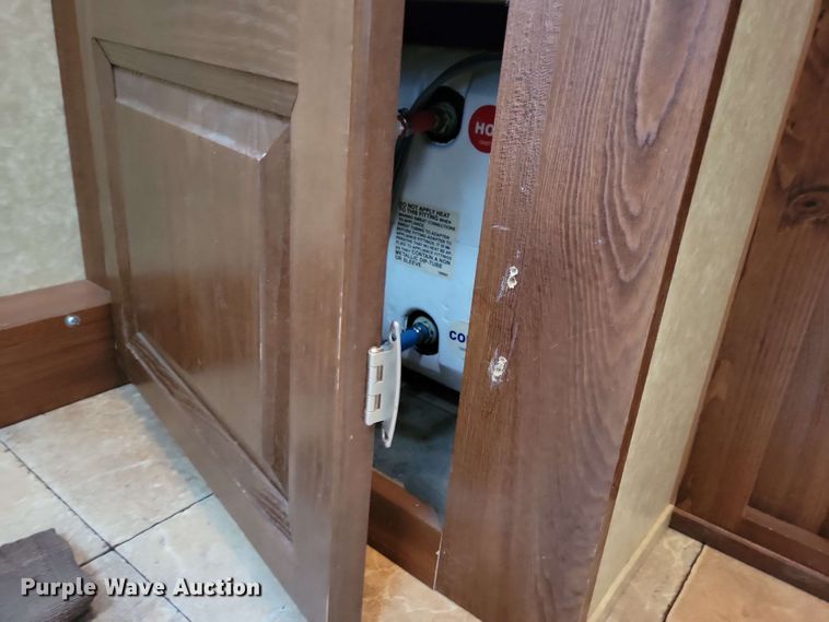 image for item DX7100 2011 Forest River Rockwood Mini Lite camper