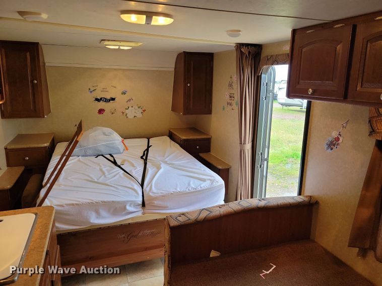 image for item DX7100 2011 Forest River Rockwood Mini Lite camper