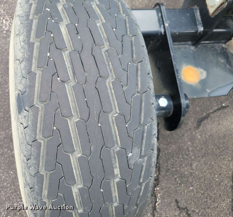 image for item DX7101 2023 Frontier FM4012 batwing finish mower