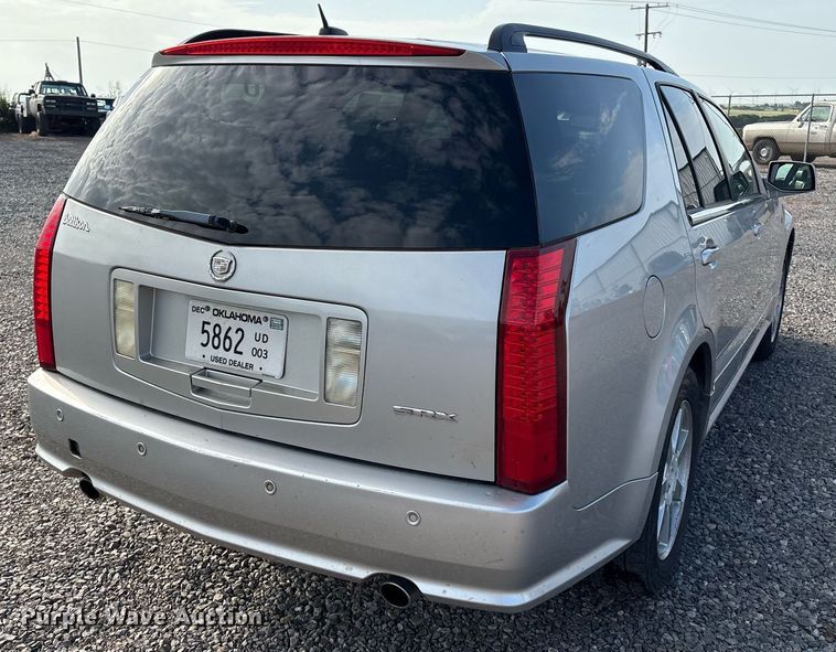 image for item DX7995 2005 Cadillac SRX SUV