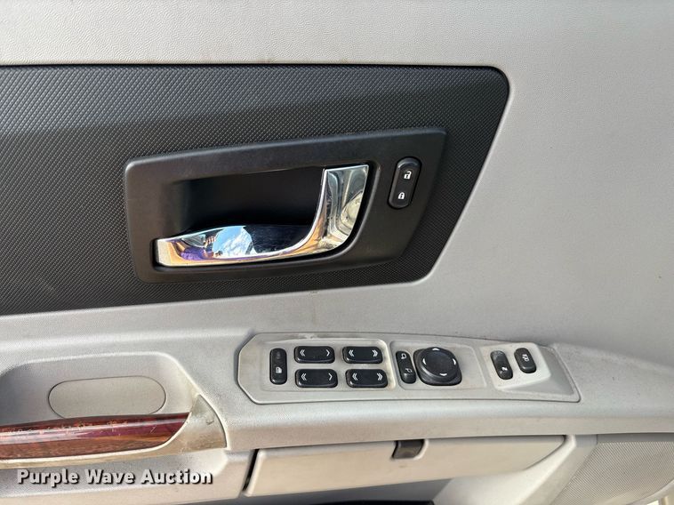 image for item DX7995 2005 Cadillac SRX SUV