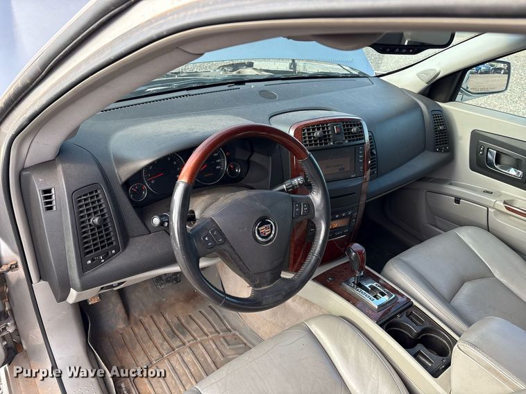 image for item DX7995 2005 Cadillac SRX SUV