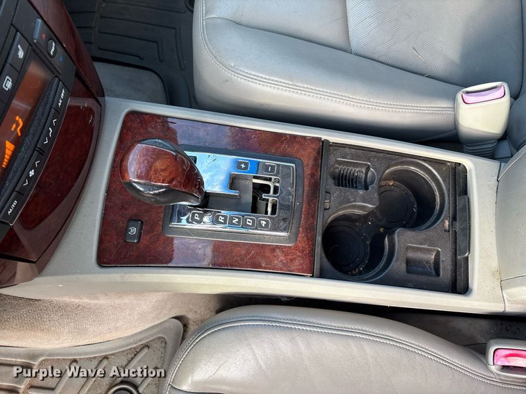 image for item DX7995 2005 Cadillac SRX SUV