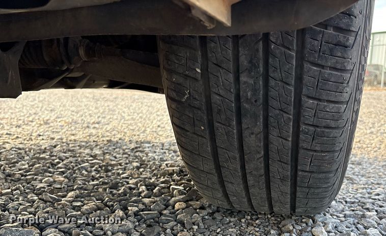 image for item DX7995 2005 Cadillac SRX SUV