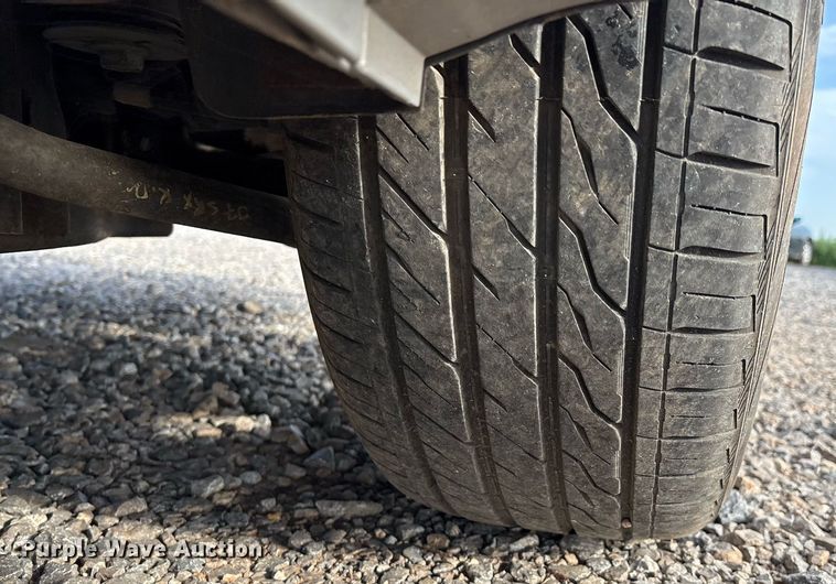 image for item DX7995 2005 Cadillac SRX SUV