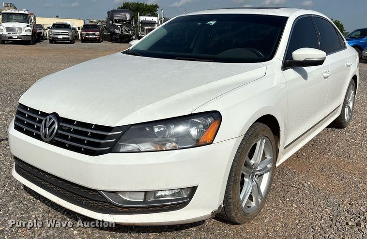 image for item DX7997 2014 Volkswagen Passat  Sedan