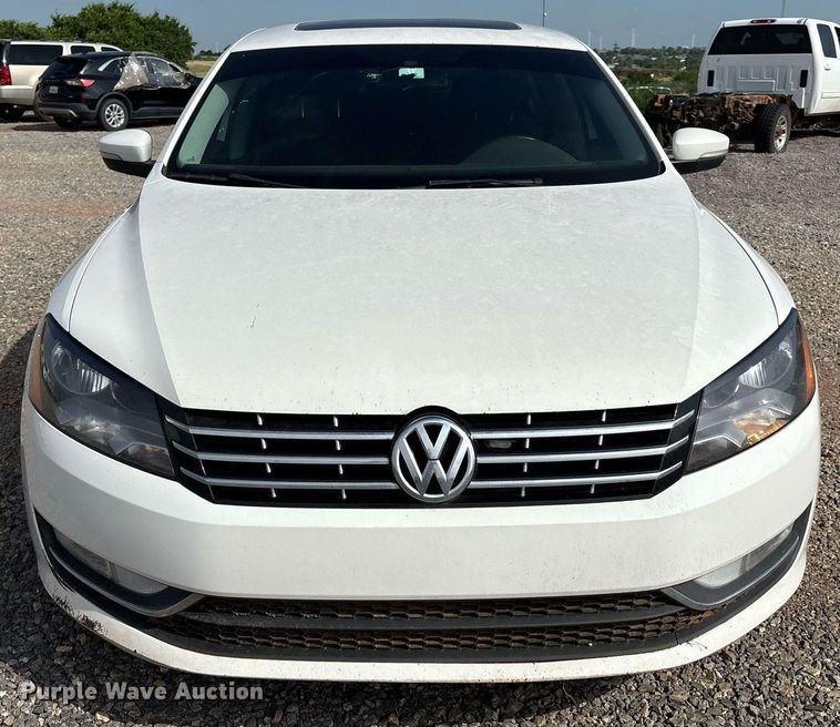 image for item DX7997 2014 Volkswagen Passat  Sedan