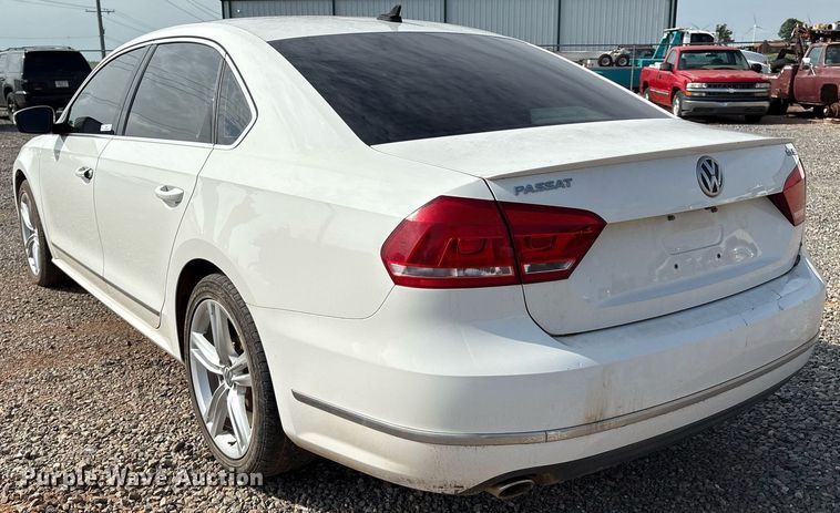 image for item DX7997 2014 Volkswagen Passat  Sedan